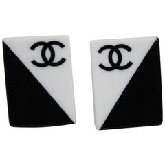 Chanel Bakelite and gold plated metal Earrings