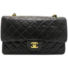 The Classy Chanel Timeless 25cm Shoulder bag in black quilted lambskin and  GHW at 1stDibs