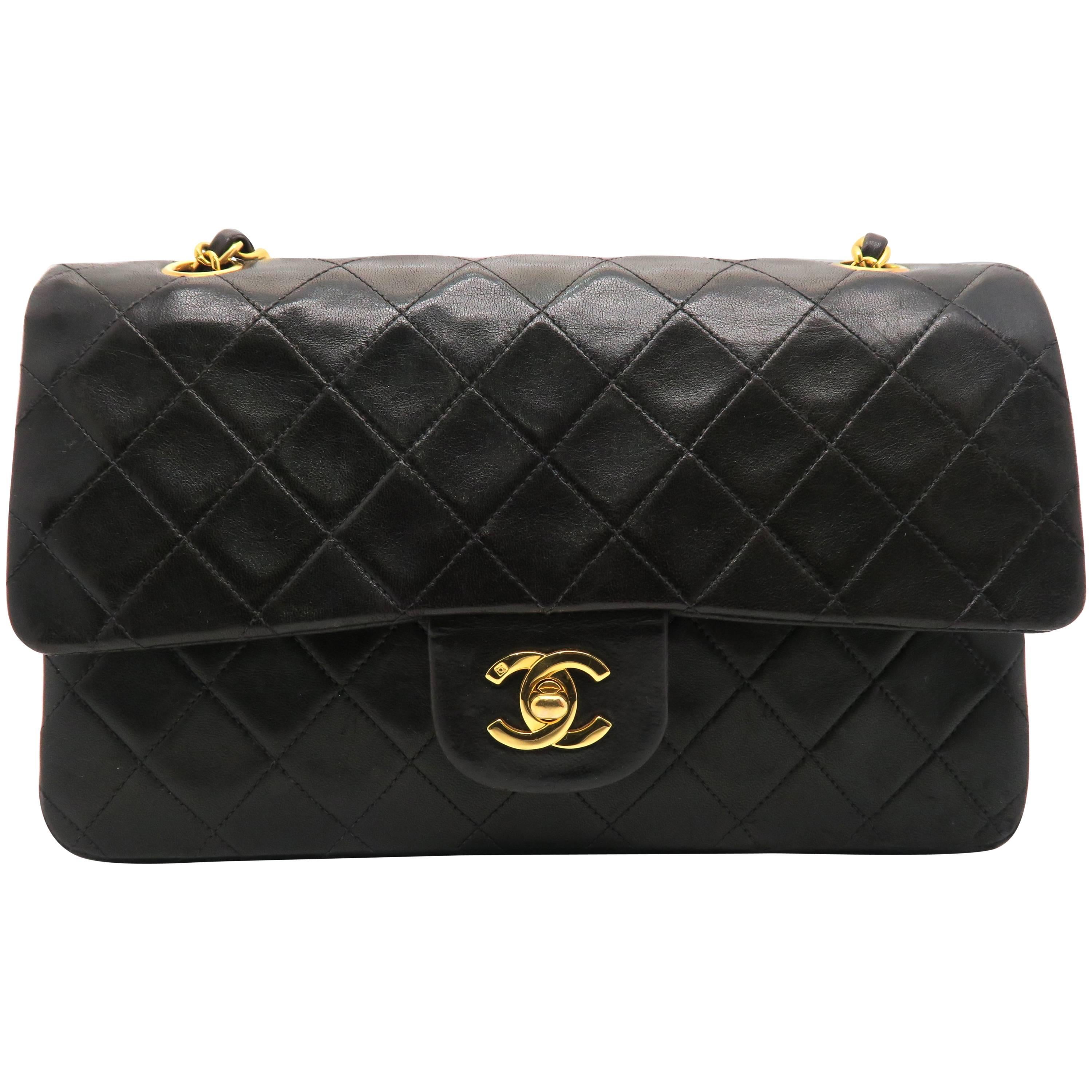 Chanel Vintage Matelasse 25 Double Flap Black Leather Chain Shoulder Bag For Sale