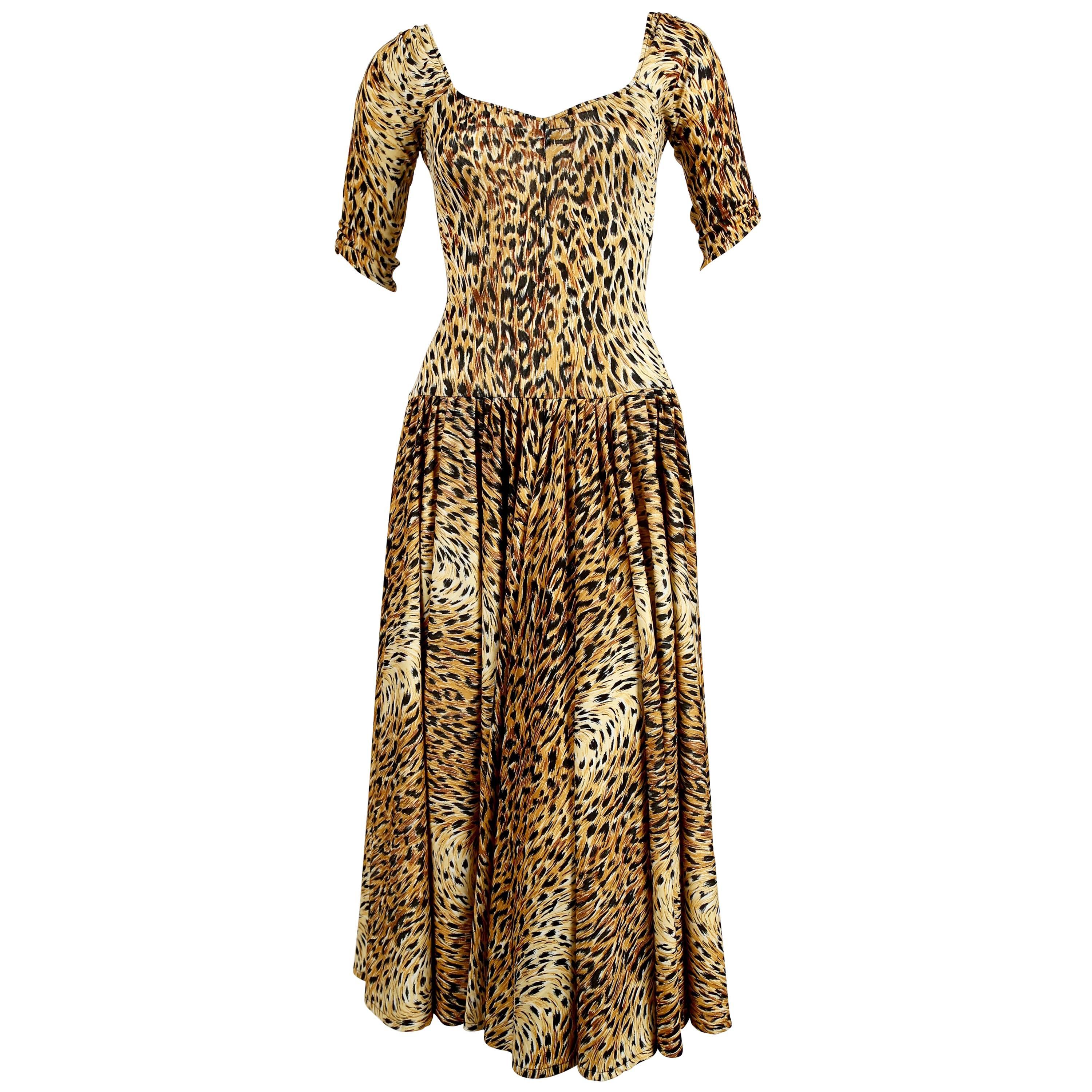 This 1970s NORMA KAMALI leopard printed jersey dress