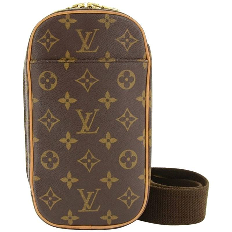 Louis Vuitton Pochette Gange Monogram Canvas Messenger Bag