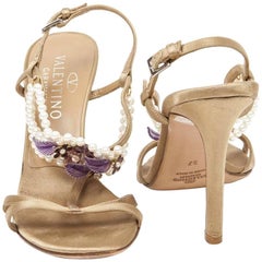 VALENTINO GARAVANI 37 High-Heeled Sandals in Golden Beige Silk and Glass Pearls