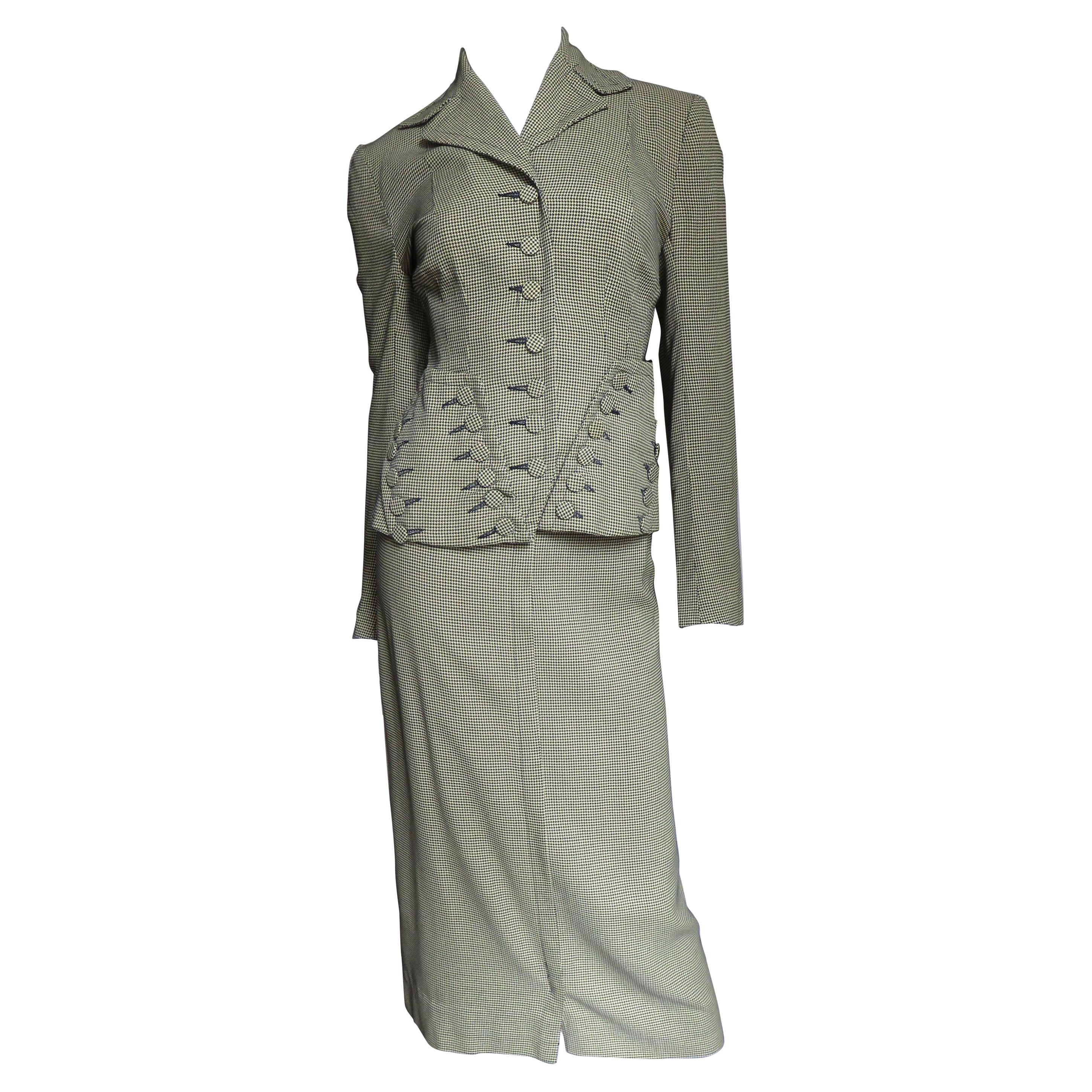1940s Davidson's Madeleine Suit with Elaborate Button Detail For Sale