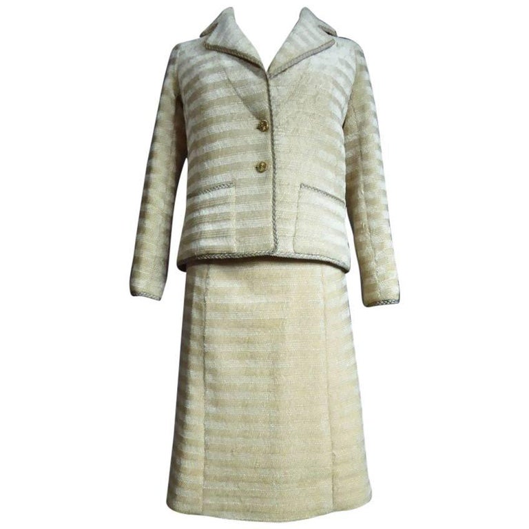1980's Chanel Haute Couture Cream Boucle and Tweed Skirt Suit