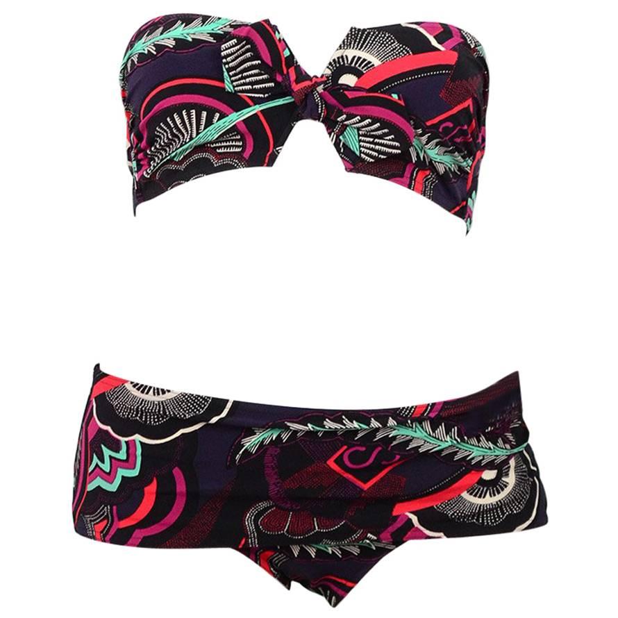 Hermes Multicolor Print Bikini

Made In: France
Color: Multicolor
Composition: 71% polyamide, 29% elasthanne
Overall Condition: Excellent pre-owned condition - new
Included: Two Hermes dust bags
Measurements:
Top- Sz FR 38, US 4/6
Bust: 24