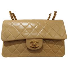 Chanel beije gold hardware 2.55 shoulder bag