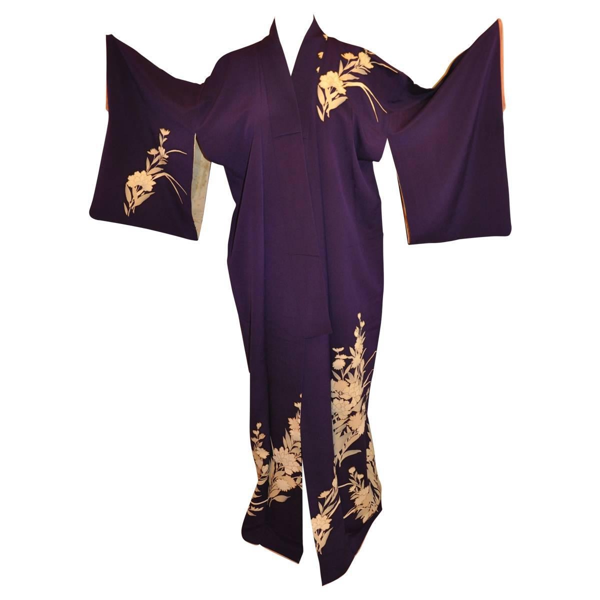 Violet Accented with Cream Florals & Metallic Gold Etching Silk Kimono For Sale