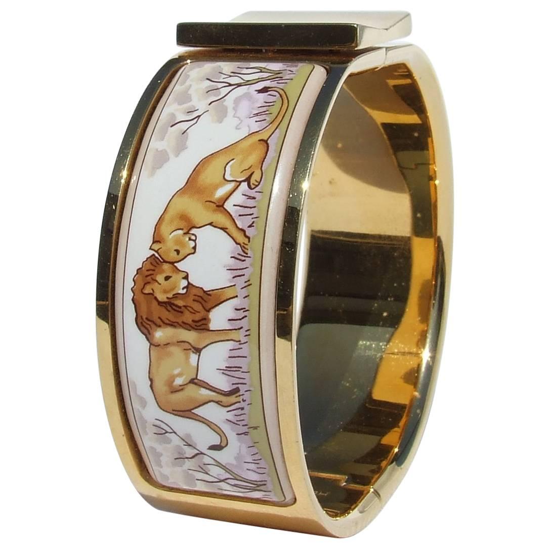 Hermes Enamel Printed Clic Clac Bracelet Lion and Lioness in savanna GHW 6cm