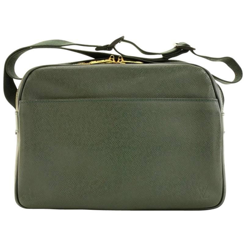 Louis Vuitton Reporter Green Taiga Leather Medium Shoulder Bag For Sale