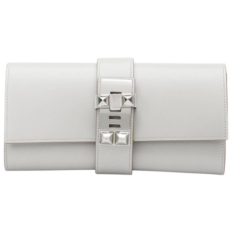 2015 Hermes Gris Perle Tadelakt Leather Medor 23 Clutch