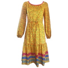 1970er Gelbes gestreiftes langärmeliges Vintage Boho Prairie-Kleid mit Blumendruck aus den 1970er Jahren