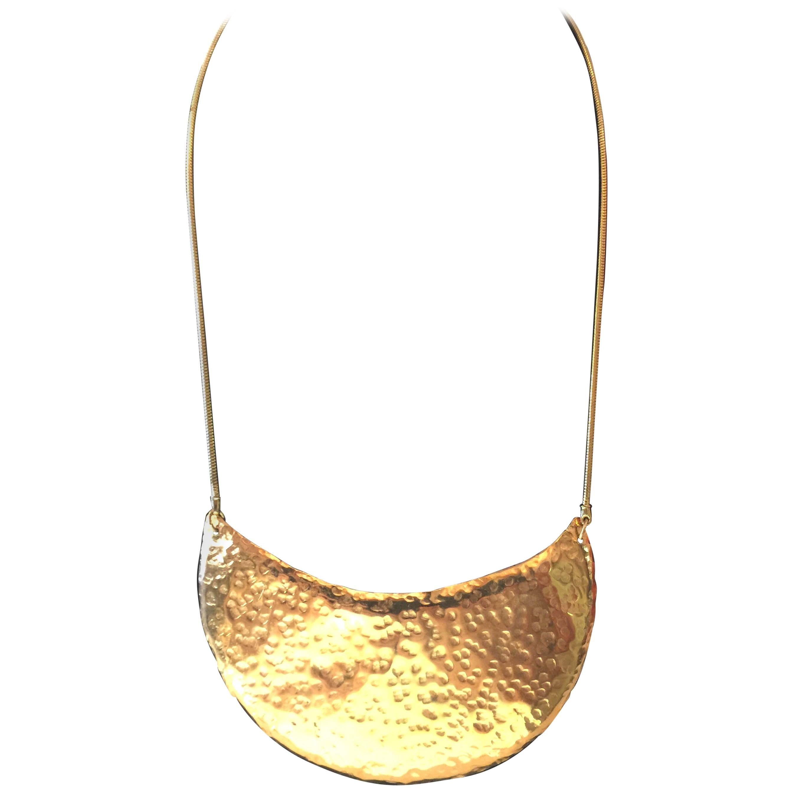 1970s DeLillo Hammered Brass Modernist Breastplate Necklace For Sale