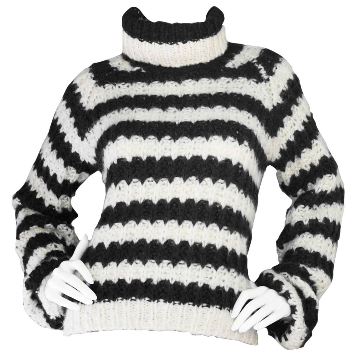 Chloe Cream & Navy Wool Turtleneck Knit Sweater sz S rt. $415