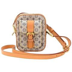 Louis Vuitton Brown Monogram Mini Lin Pochette Accessoires with Chain  111LV11 For Sale at 1stDibs
