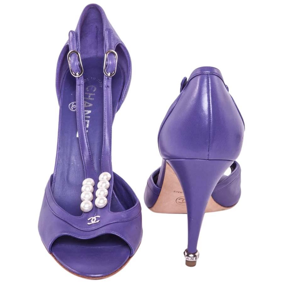 CHANEL Pumps Size 40 fr in Purple Leather