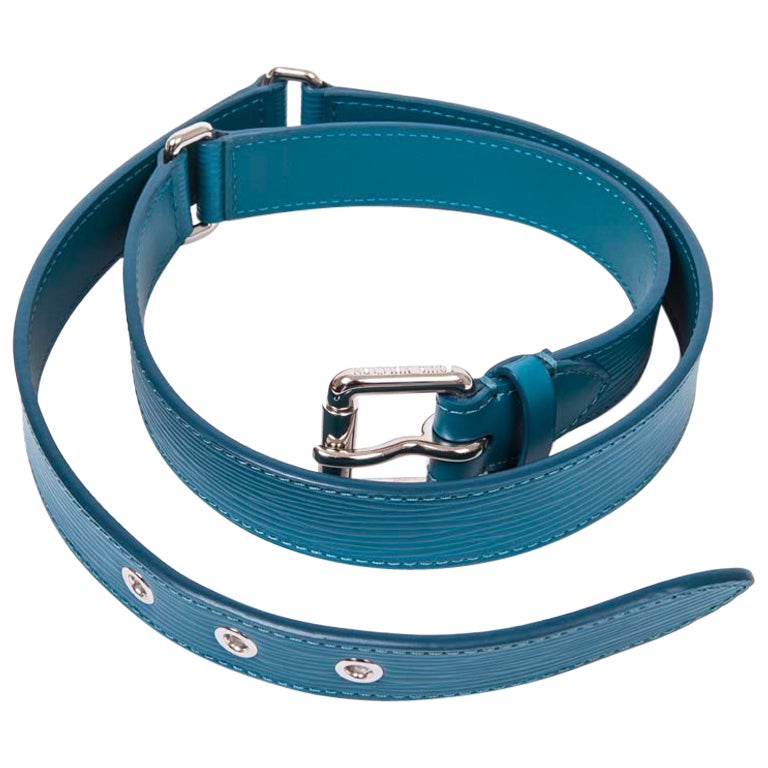 Louis Vuitton Blue Ostrich Leather Initiales Belt Navy blue Exotic leather  Metal ref.141173 - Joli Closet