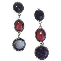 MARGUERITE DE VALOIS Pendant Stud Earrings in Colored Molten Glass