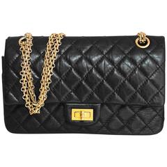 Chanel 2.55 Reissue Double Flap Bag with Mini Pochette - black For Sale at  1stDibs