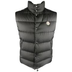 Used Men's MONCLER XL Black Quilted Matte Polyester Down Snap Vest