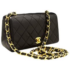 Vintage CHANEL Small Chain Shoulder Bag Crossbody Black Quilted Flap Lamb 