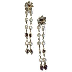 Rare CHANEL Pendant Clip-on Earrings in Molten Glass, Glass Pearl and Gilt Metal 2