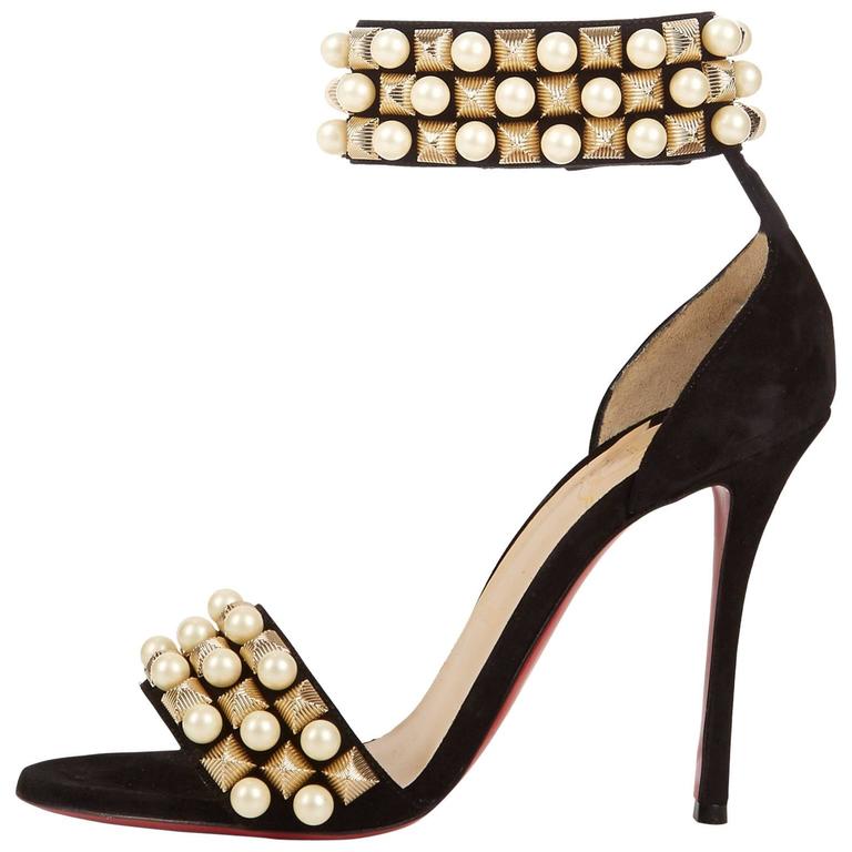 closed toe stilettos