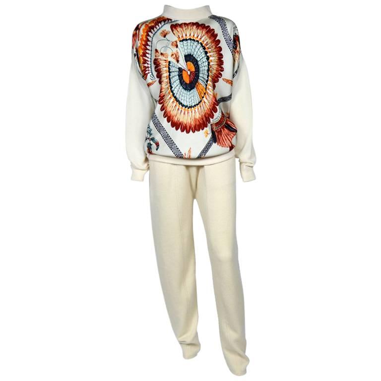 HERMES Blouse and Trousers Set Size 40FR in Silk and Cashmere 'Feathers' Pattern