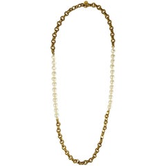 Chanel Vintage Faux Pearl and Chain-link Necklace 5