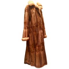 Manteau contemporain en fourrure de vison teintée au whisky Louis Feraud Paris Fine Whiskey Duster Coat