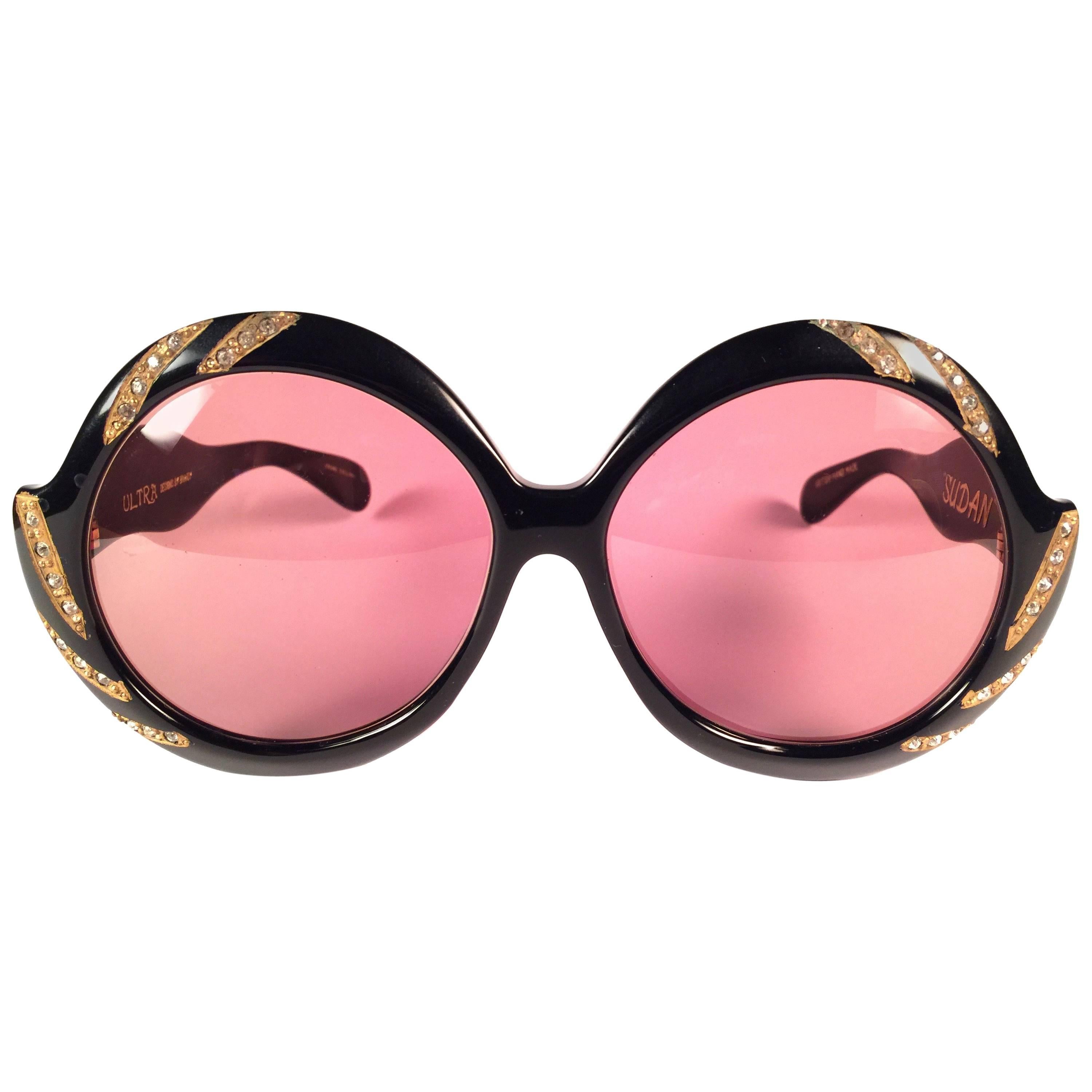 New Vintage Ultra Sudan Black Rhinestones Rose Lens Oversized 1960's Sunglasses