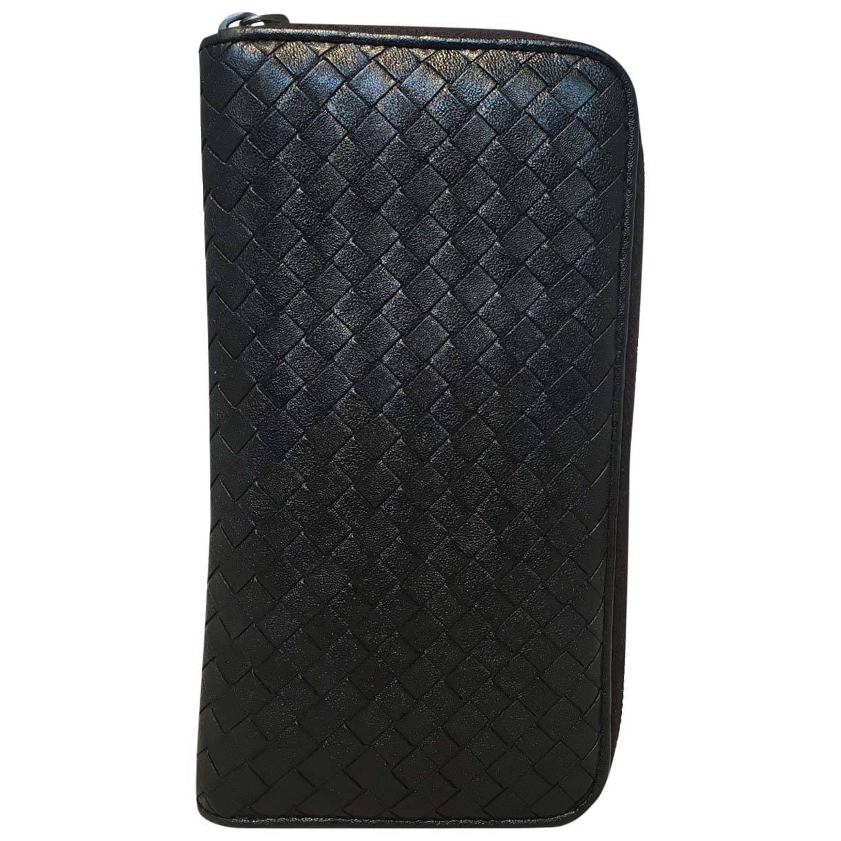 Bottega Veneta Woven Black Leather Zipper Wallet