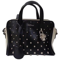 Alexander McQueel black and white studs shoulder bag 6