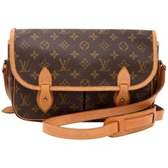 LOUIS VUITTON Vintage Mini Lin Saumur 30 Crossbody Bag - A Retro Tale