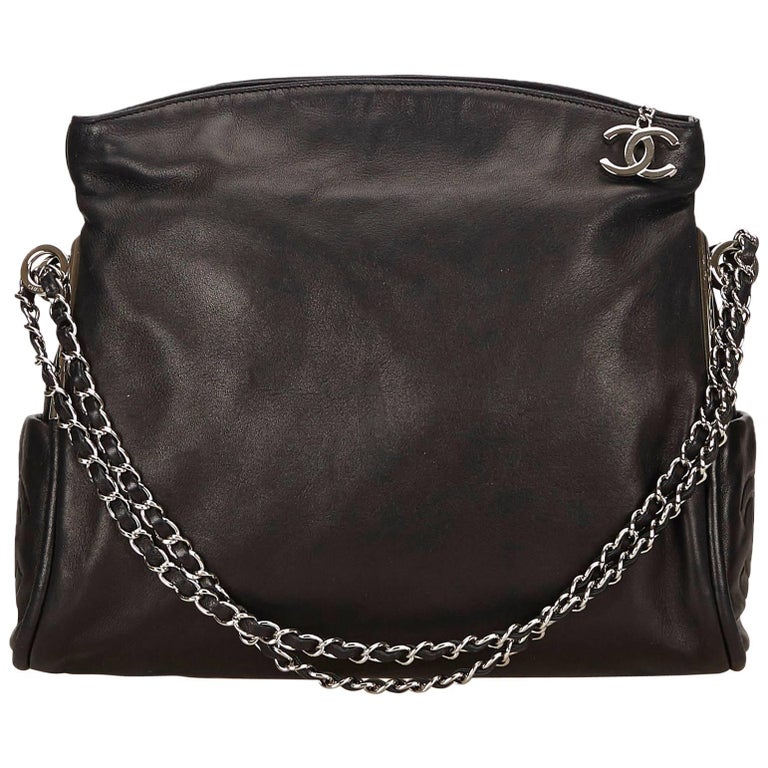Chanel Black Lambskin Leather Fold Over Shoulder Bag For Sale at 1stdibs
