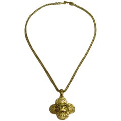 Vintage CHANEL Pendant Necklace Collection 1995 in Gold Metal
