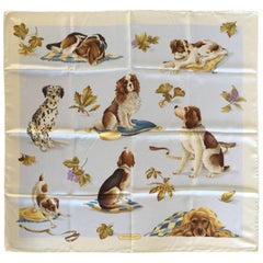 Rare écharpe en soie à thème de chien Ferragamo. 1980's