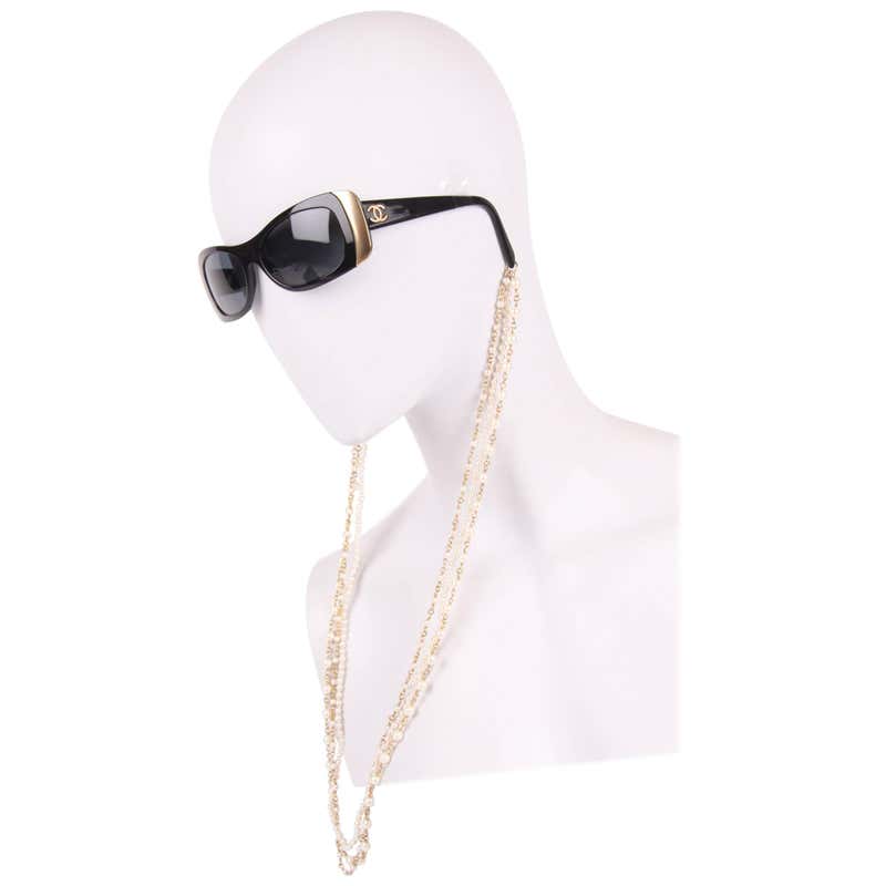 Chanel glasses with pearl chain Outlet