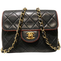 Vintage Chanel Black Quilted Lambskin with Burgundy leather piping Shoulder Bag 