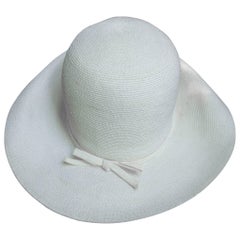 Retro Saks Fifth Avenue Crisp White Raffia Summer Hat c 1970