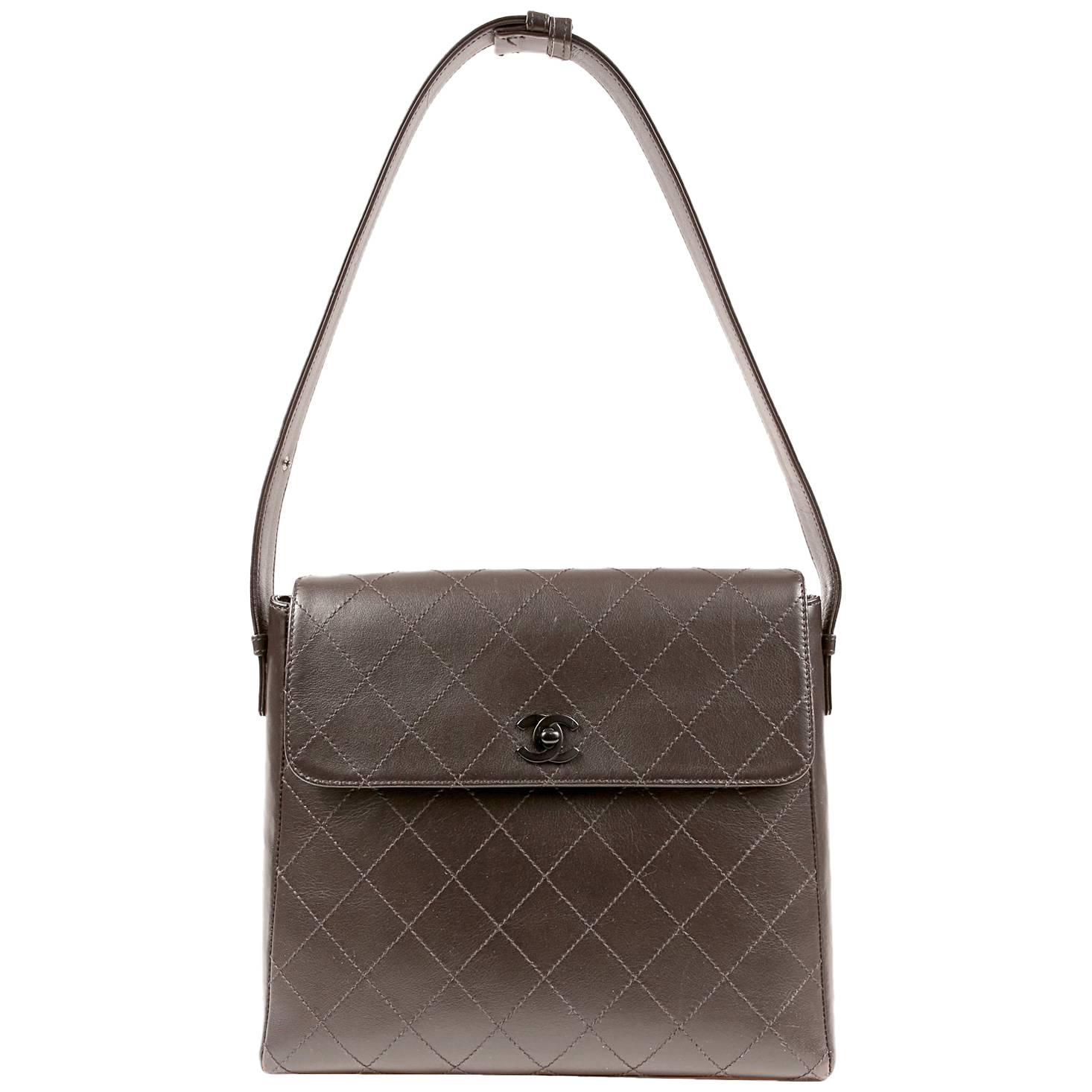 Chanel Brown Leather Flat Stitched Shoulder Bag For Sale