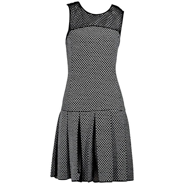 Black and White Oscar de la Renta Drop-Waist Dress For Sale at 1stdibs