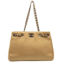 Chanel Brown Caviar Leather Silver Metal Chain Shoulder Bag