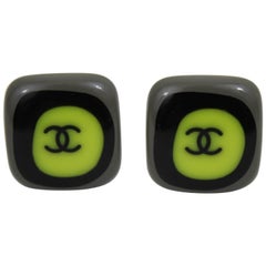 Chanel Green, Grey and Black Bakelite Clip-on Earings 