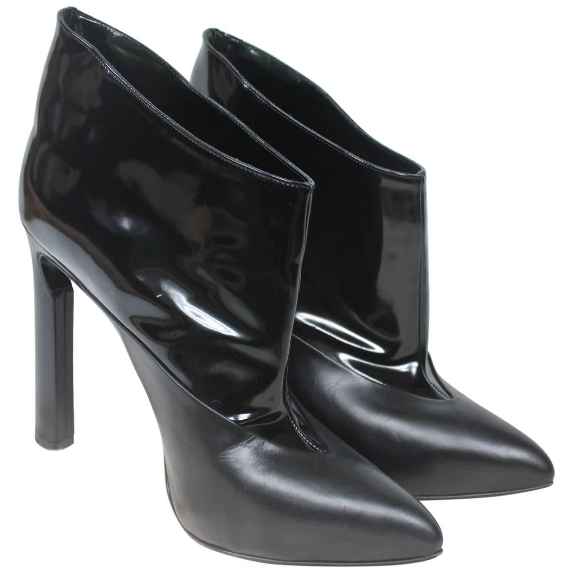 Jimmy Choo Diad Black Patent Leather Pointed Ankle Boots 39 uk 6  For Sale