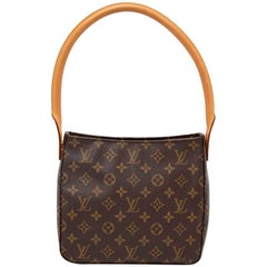 Louis Vuitton Looping MM Monogram Canvas Handbag 10