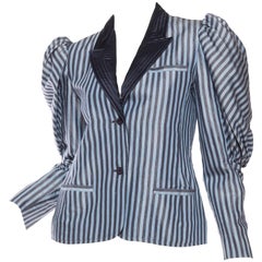 1970er VALENTINO Babyblauer gestreifter Blazer aus Seide, viktorianisch inspiriert, 1970er