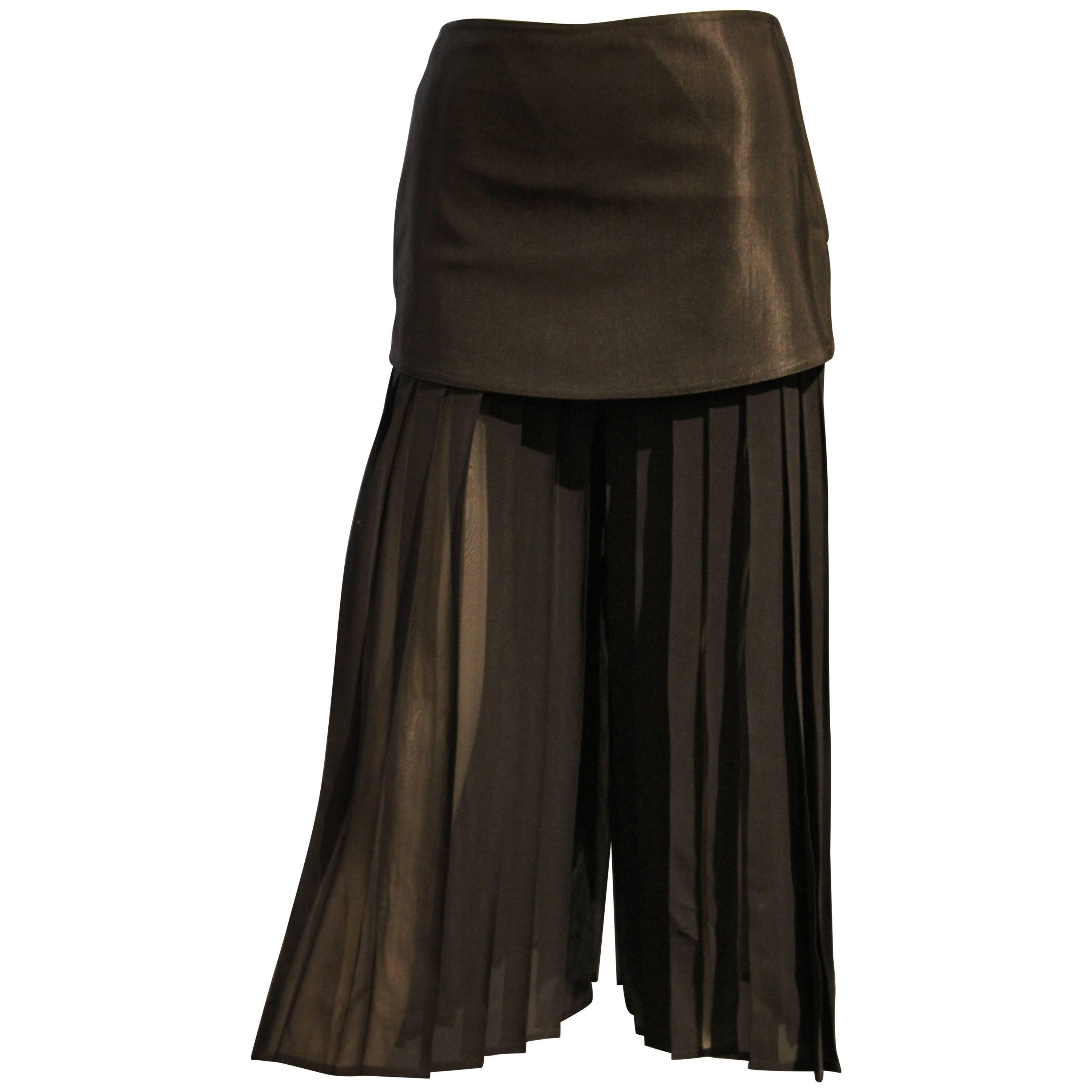 1980s Gianni Versace Japanese-Inspired Pleated Silk Chiffon Palazzo Pants  For Sale