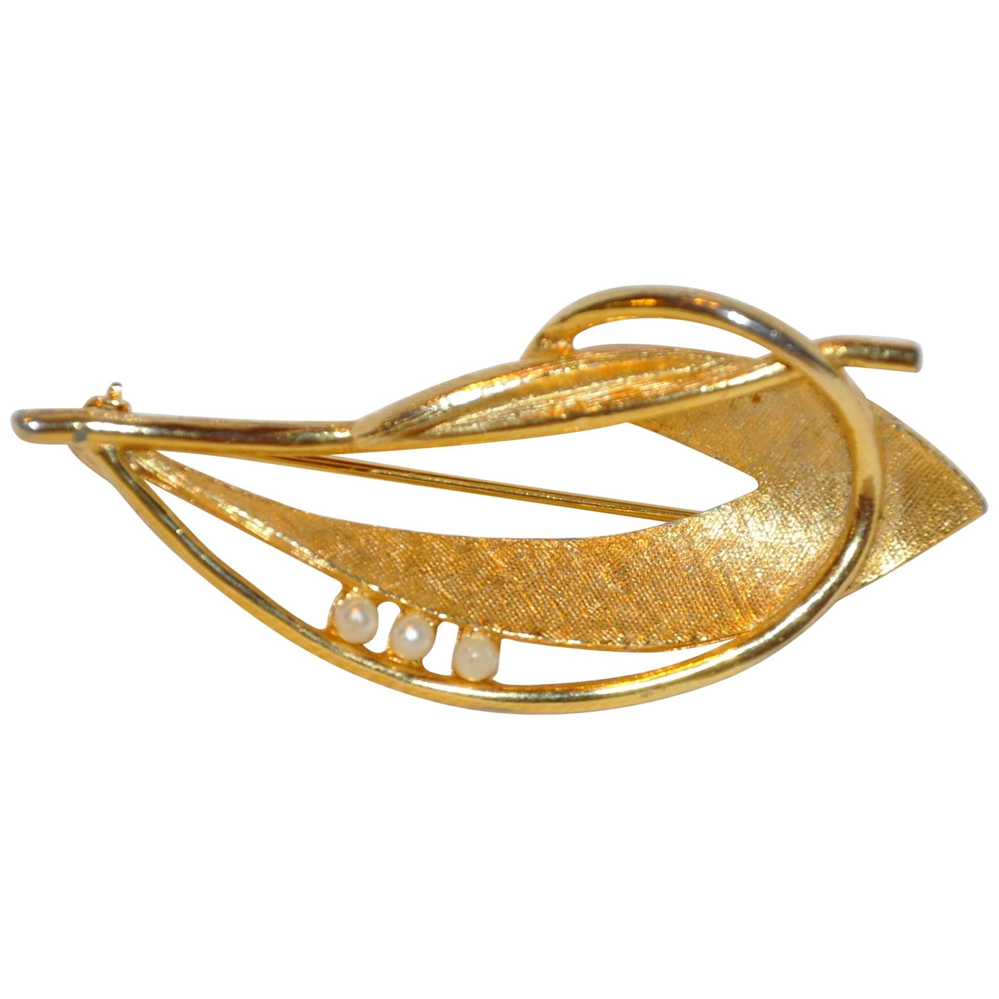 Gilded Textured Gold Vermeil Hardware with Faux Pearls "Leaf & Vine" Brooch For Sale