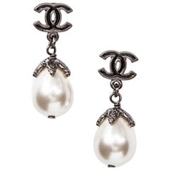 2011 Chanel Earrings Double C and Pearl