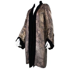 1920's Art Deco Gold Lame Coat with Velvet Trim 11
